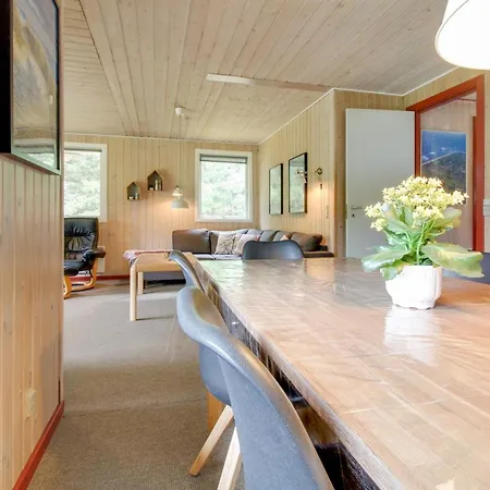 Straale - 1-4km From The Sea By Interhome